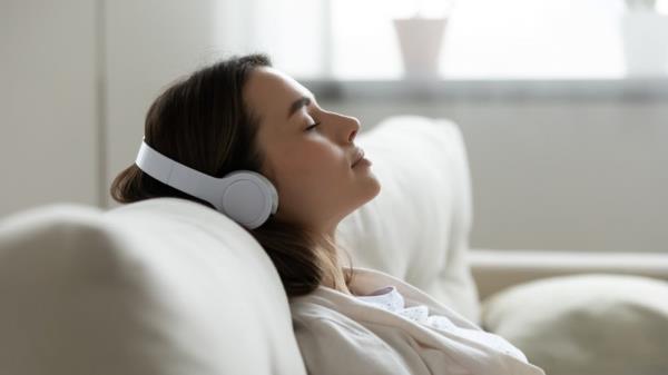 Study: Our brains respond to music, whatever our age