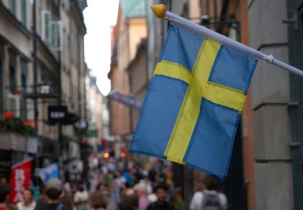 瑞典8年来首次下调关键利率